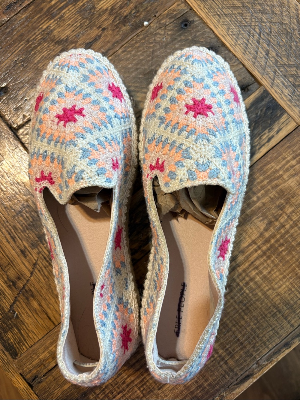 Free People Crochet Espadrilles in Cream, Pink & Blue size 40, brand new